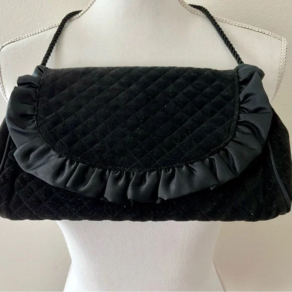 Elegant Black Quilted Women's Bag - Picture 15 of 15